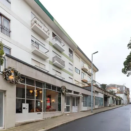 Spacious With Parking At Serralves Daire *