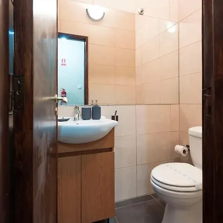 Apartamento Spacious With Parking At Serralves Oporto