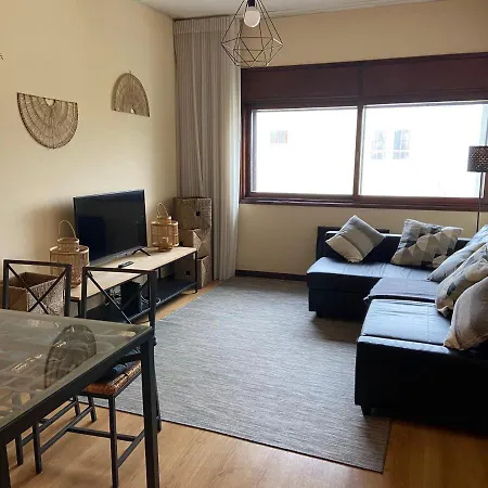 Spacious With Parking At Serralves Apartment Porto