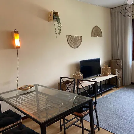 Spacious With Parking At Serralves Apartament