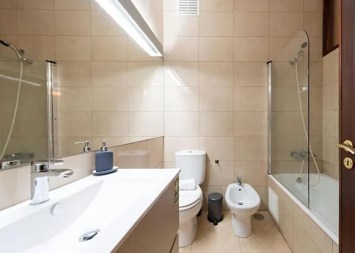 Apartament Spacious With Parking At Serralves Porto