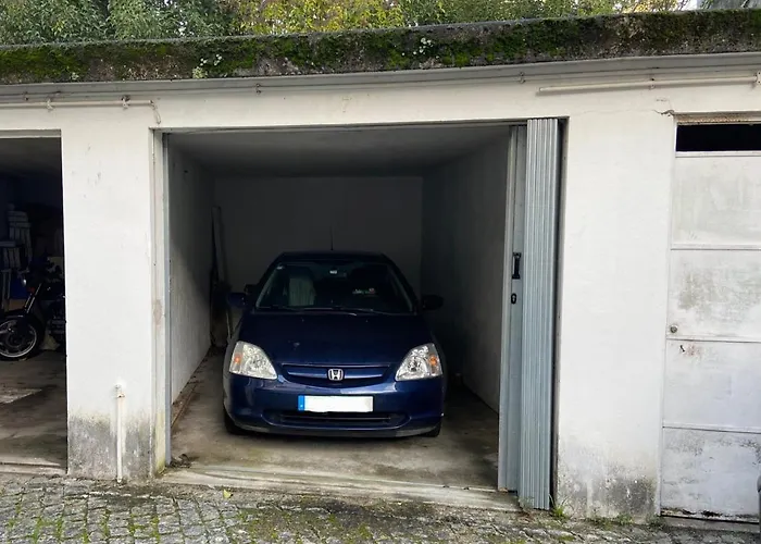 Spacious With Parking At Serralves Porto